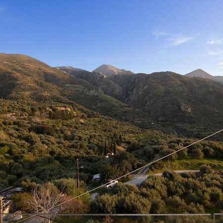The Mountain House - Authentic Cretan Hideaway - Breathtaking And Nature Views Tourloti Exterior photo