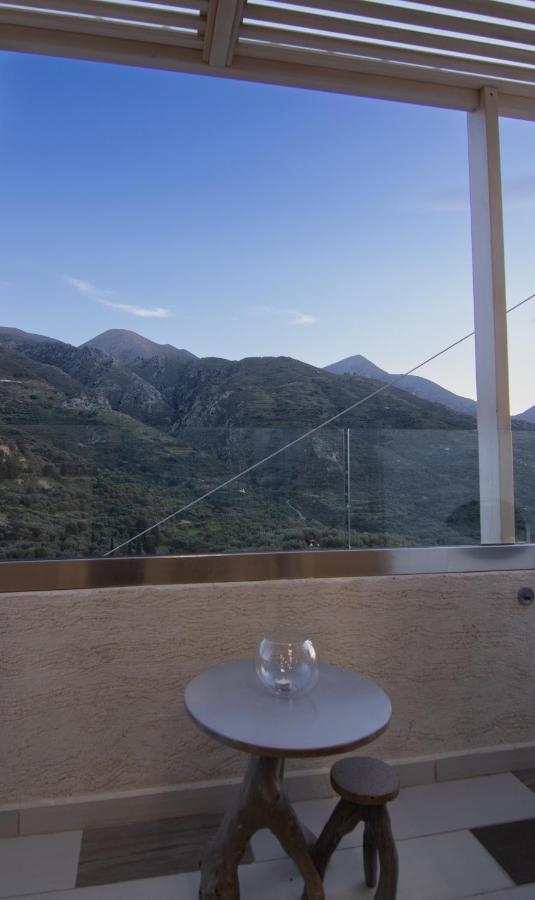 The Mountain House - Authentic Cretan Hideaway - Breathtaking And Nature Views Tourloti Exterior photo